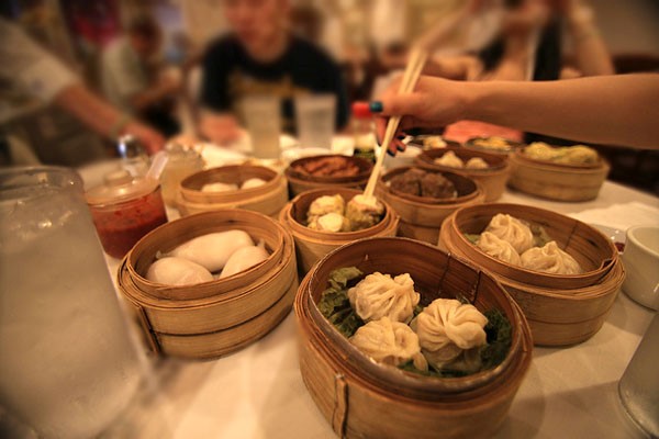 Các món ăn Dimsum có nguồn gốc ra đời từ thói quen dùng trà của người Trung Quốc