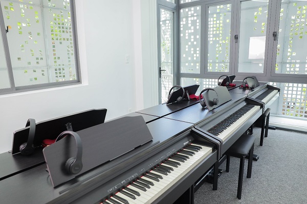 giá học đàn piano